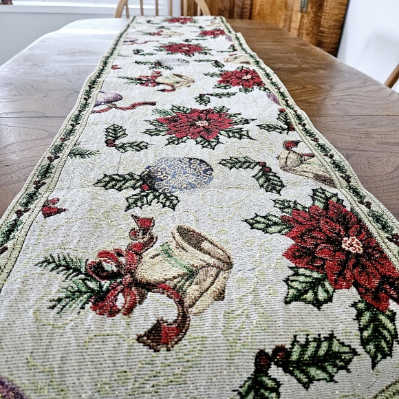 Christmas Holiday Lined Tablerunner with Tassle Ends Poinsettias Jingle Bells Or - Picture 2 of 16